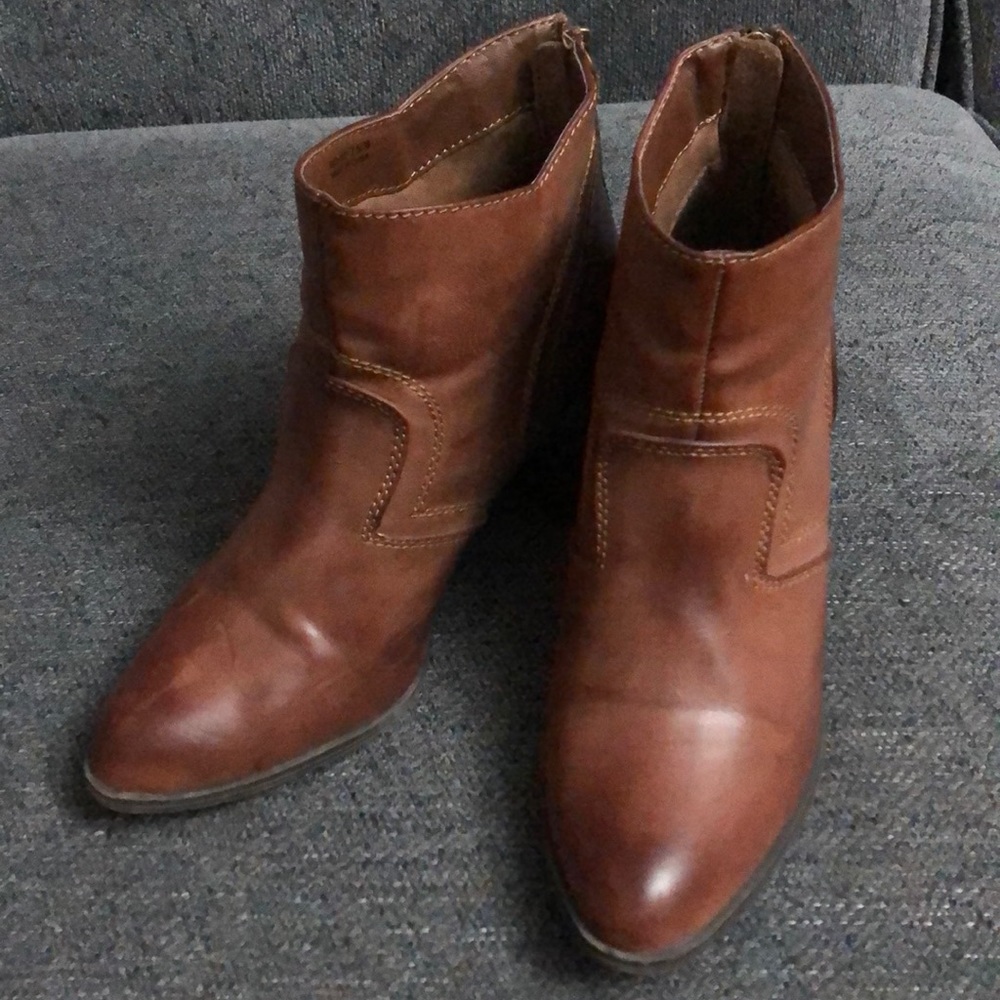 Chinese Laundry Tan Boots